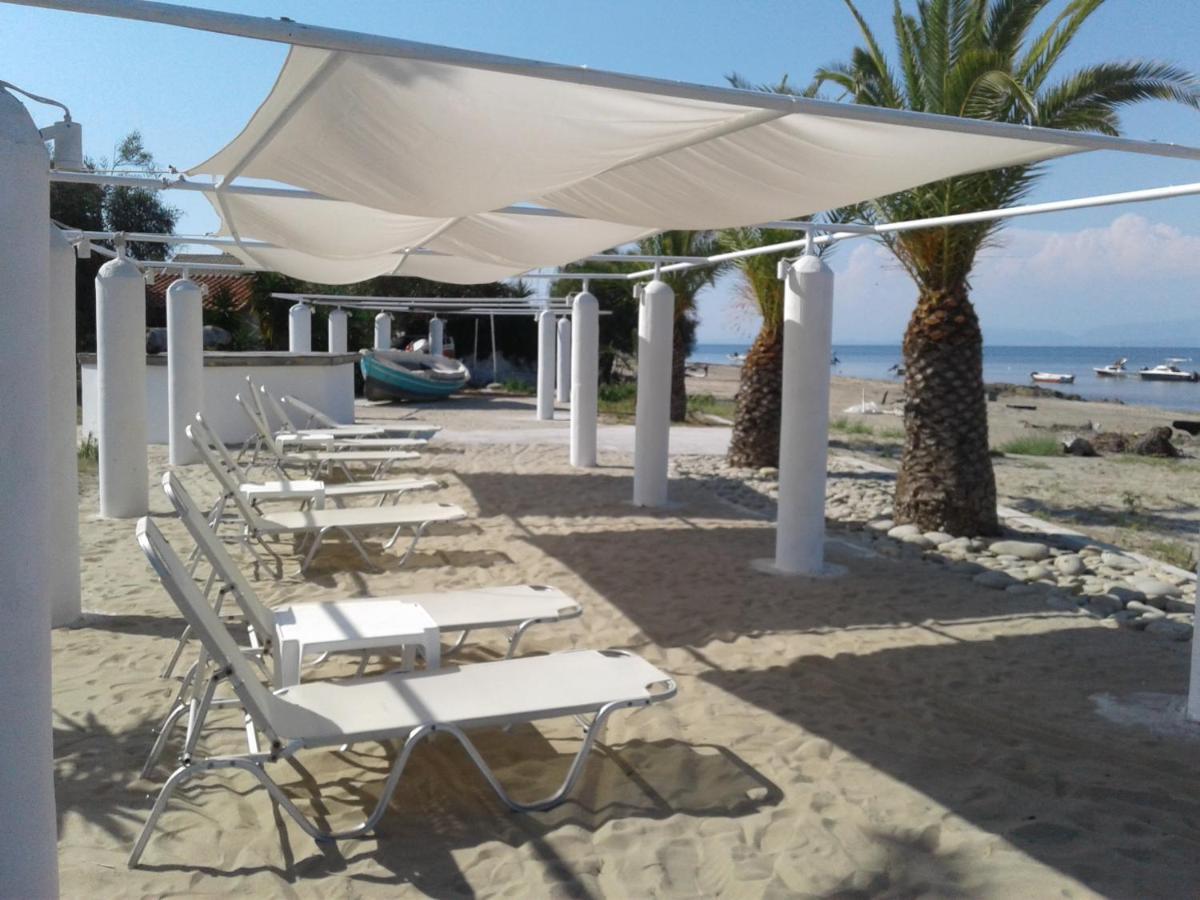 Umbrella Beach Apartments Kavos Luaran gambar