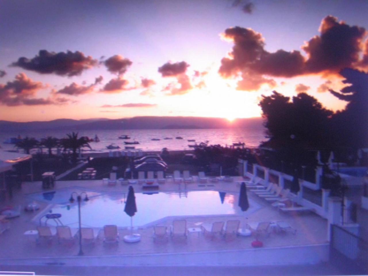 Umbrella Beach Apartments Kavos Luaran gambar