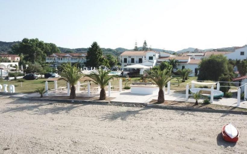 Umbrella Beach Apartments Kavos Luaran gambar