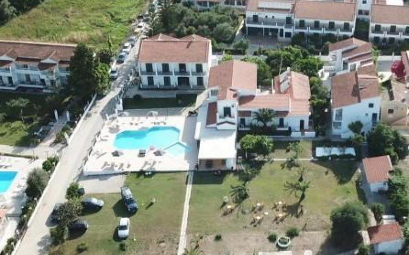 Umbrella Beach Apartments Kavos Luaran gambar