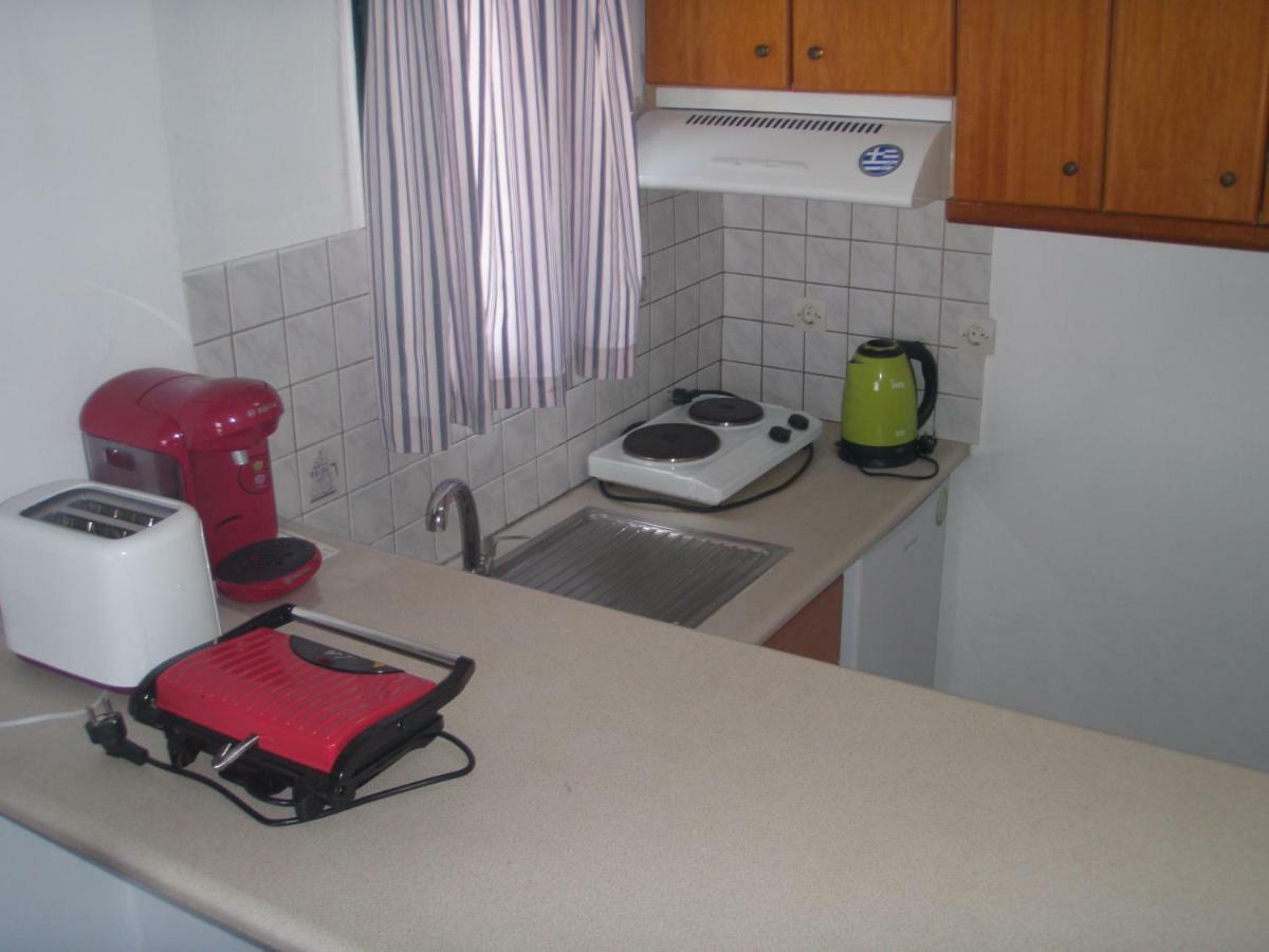 Umbrella Beach Apartments Kavos Luaran gambar