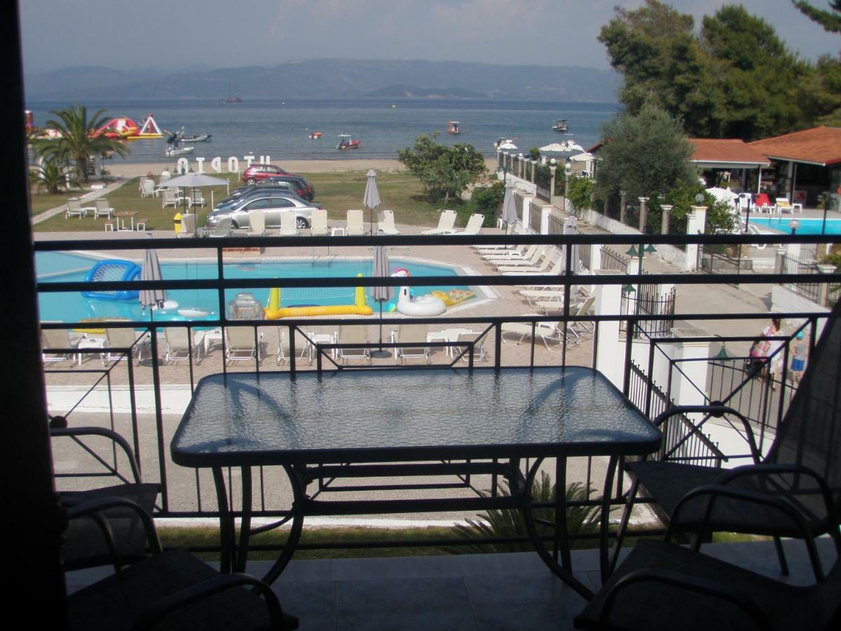 Umbrella Beach Apartments Kavos Luaran gambar