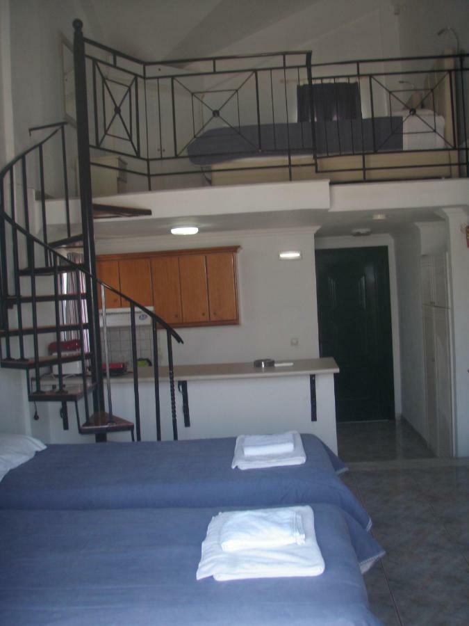 Umbrella Beach Apartments Kavos Luaran gambar