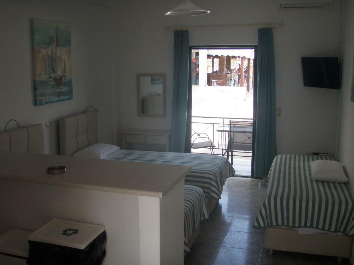 Umbrella Beach Apartments Kavos Luaran gambar