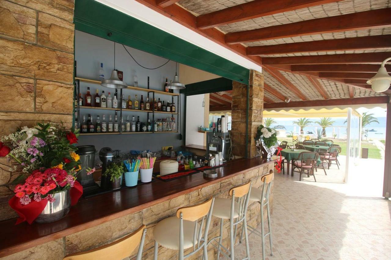 Umbrella Beach Apartments Kavos Luaran gambar